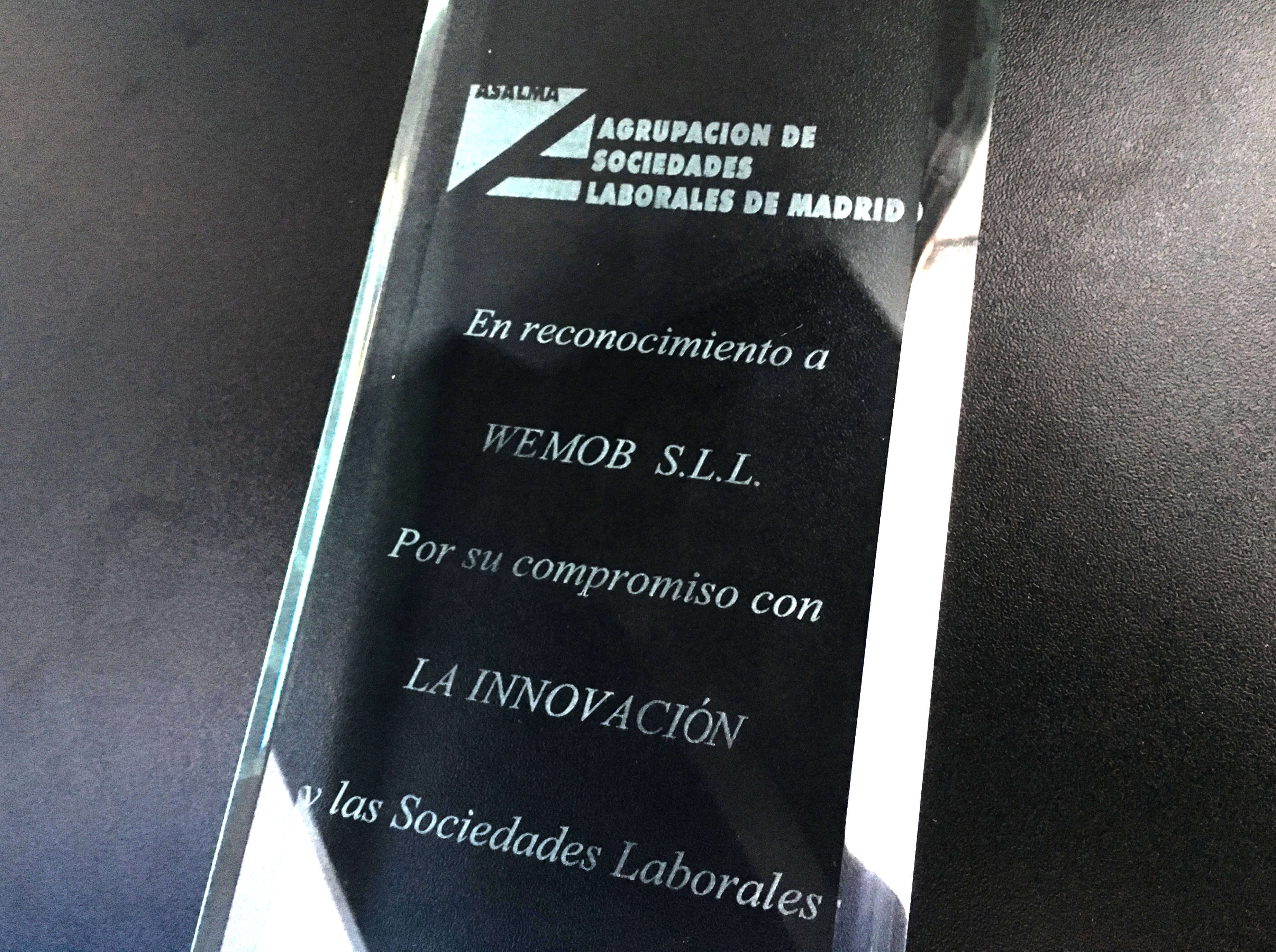 El director de wemob recoge el premio